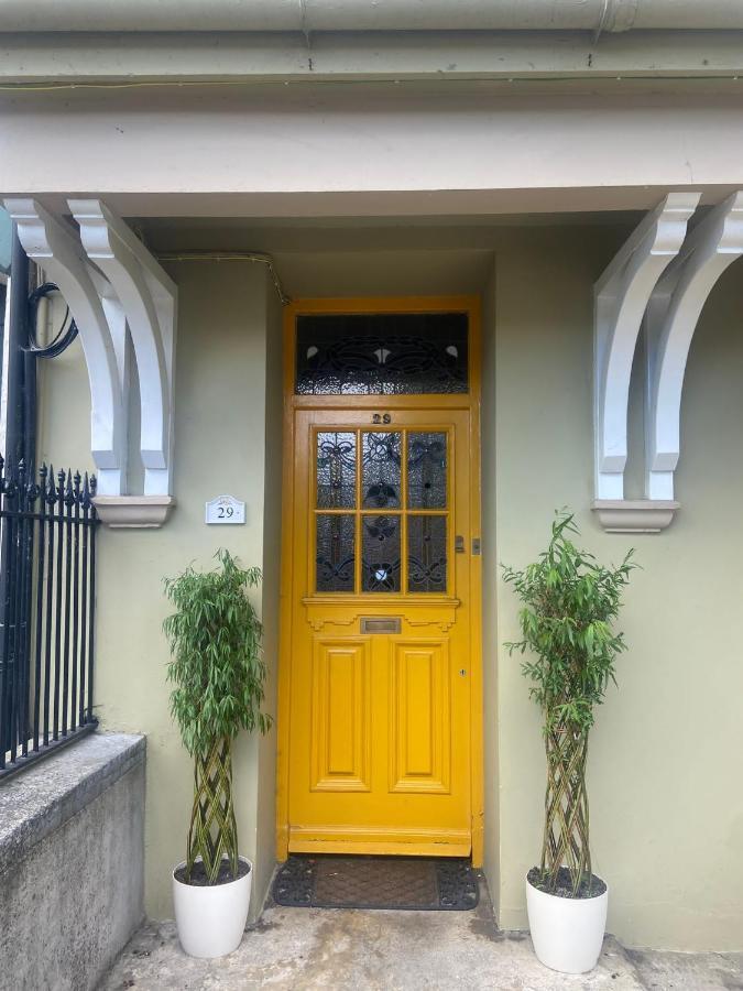 29 The Square Hotel Listowel Buitenkant foto